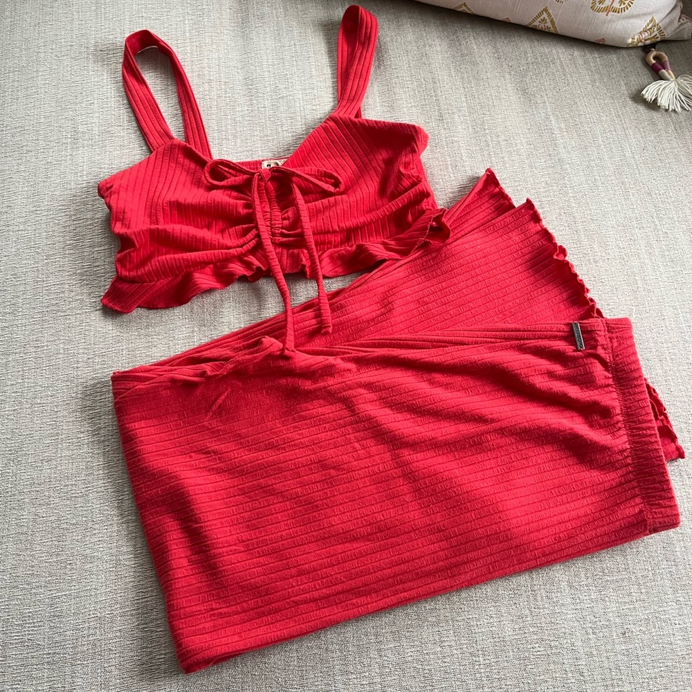 Billabong| Red/Coral Pant/Bralette Set. Women's Size: M.